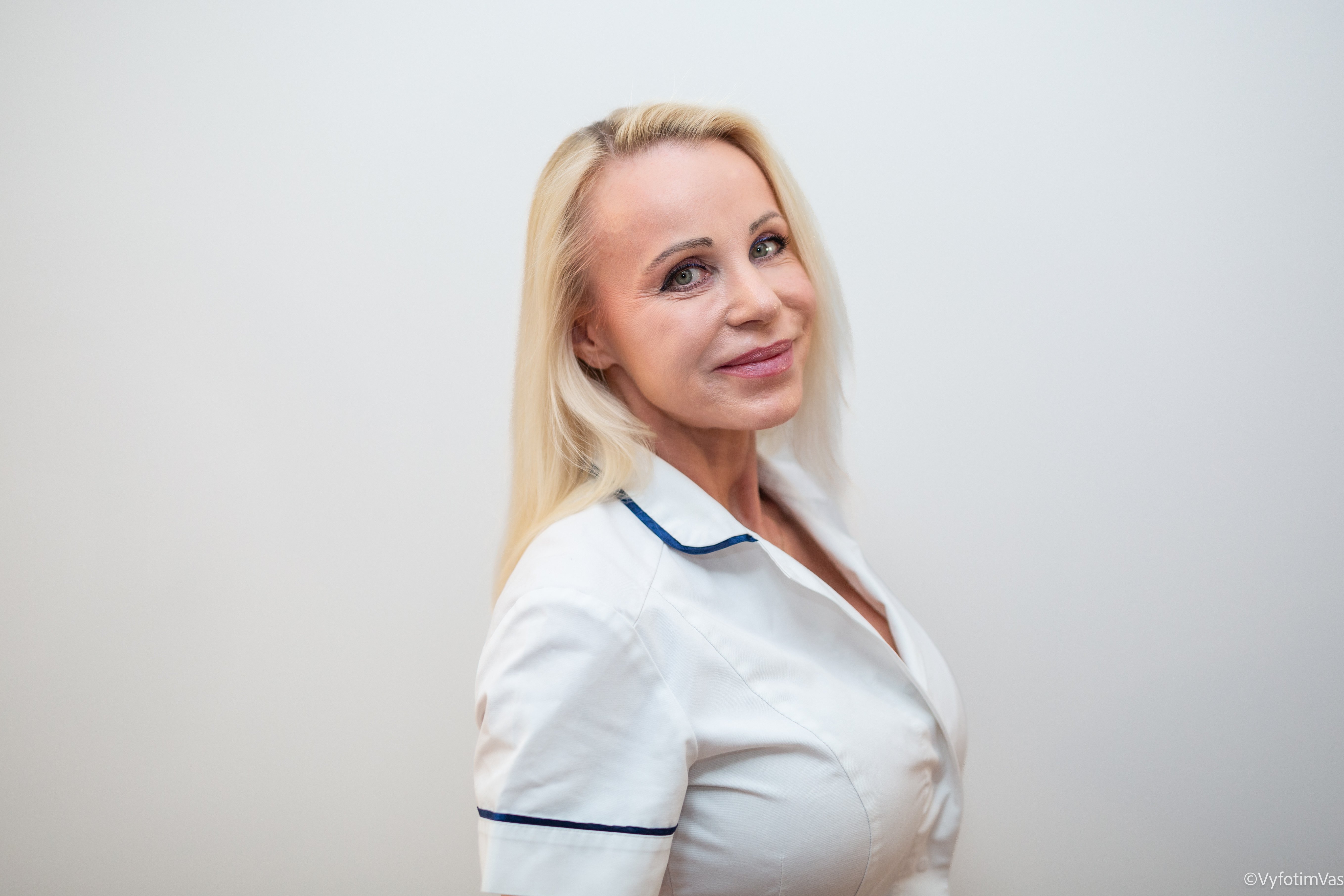 Petra Katsiedl
zdravotní sestra, Říčany a Úvaly
Vystudovala střední zdravotní školu v Karlových Varech obor všeobecná sestra, po maturitě žila rok v zahraničí. Poté nastoupila do Říčanské nemocnice, kde pracovala na interním oddělení, na kožním oddělení, ortopedické ambulanci a na jednodenní lůžkové péči. V současné době pracuje jako zdravotní sestra pro Dermalink a jako koordinátorka pro Iscare.